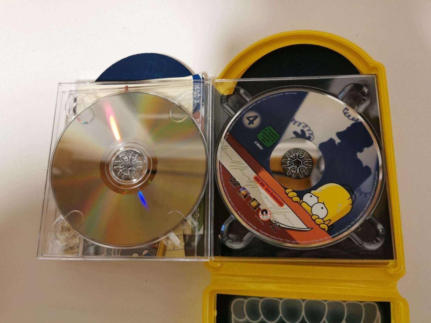 Alle DVDs: Die Simpsons - Die komplette Season Six – Gebraucht aus Lenzburg von eyworld 4