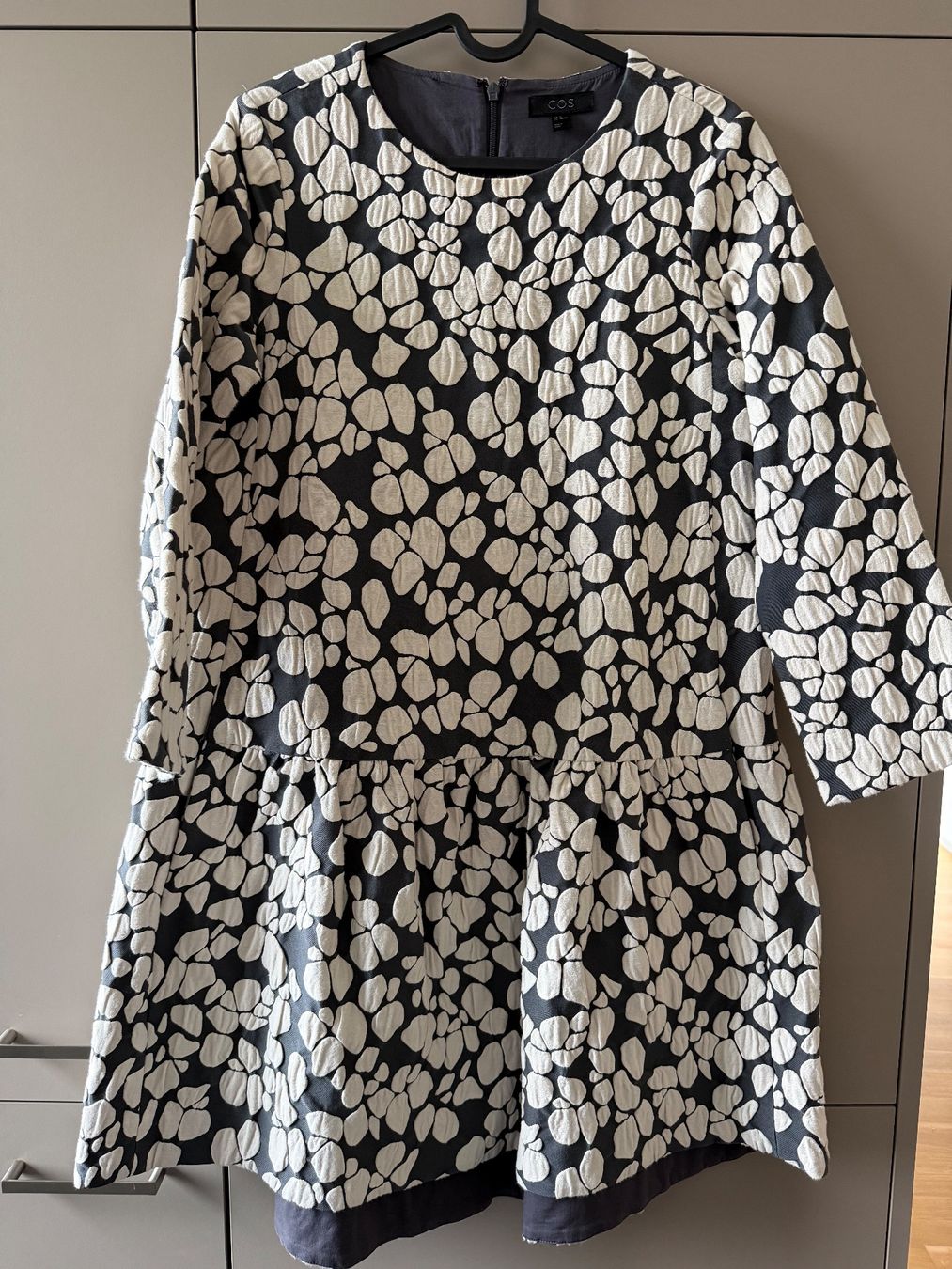 Cos Vestiti: COS Kleid aus Baumwolle Grösse 34 – Usato da Zürich venduto da bgg