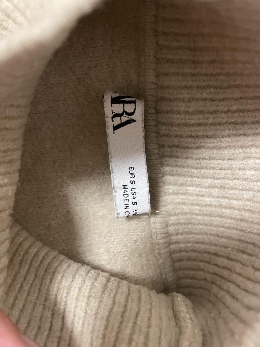 Zara Maglioni & Felpe: Pull col montant beige Zara, taille S – Usato da Les Avanchets venduto da NR07 5