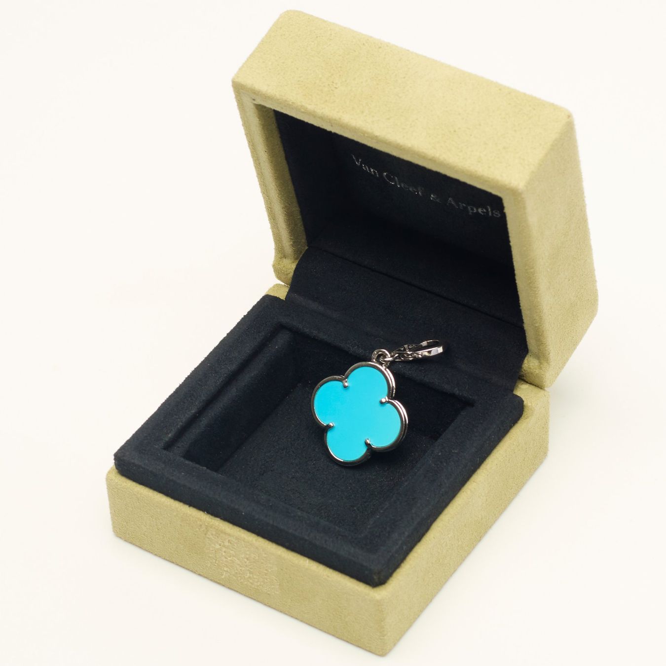 Van Cleef Catenine: RARE Authentique Pendentif VAN CLEEF ARPELS Magic turquoise – Nuovo (secondo la descrizione) da Carouge GE venduto da TLD 4