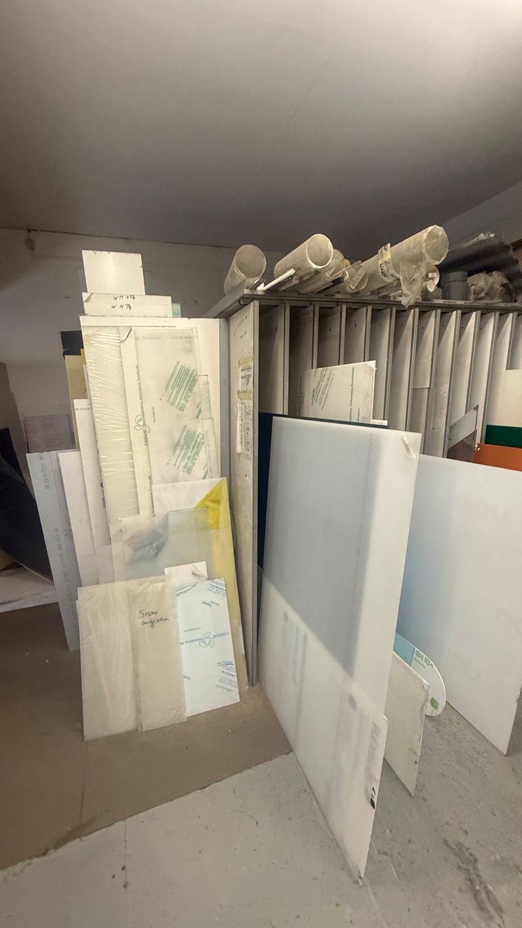 Piatti di portata: Auflösung Werkstatt Plexiglas – Usato da Aedermannsdorf venduto da sam_9kng 3