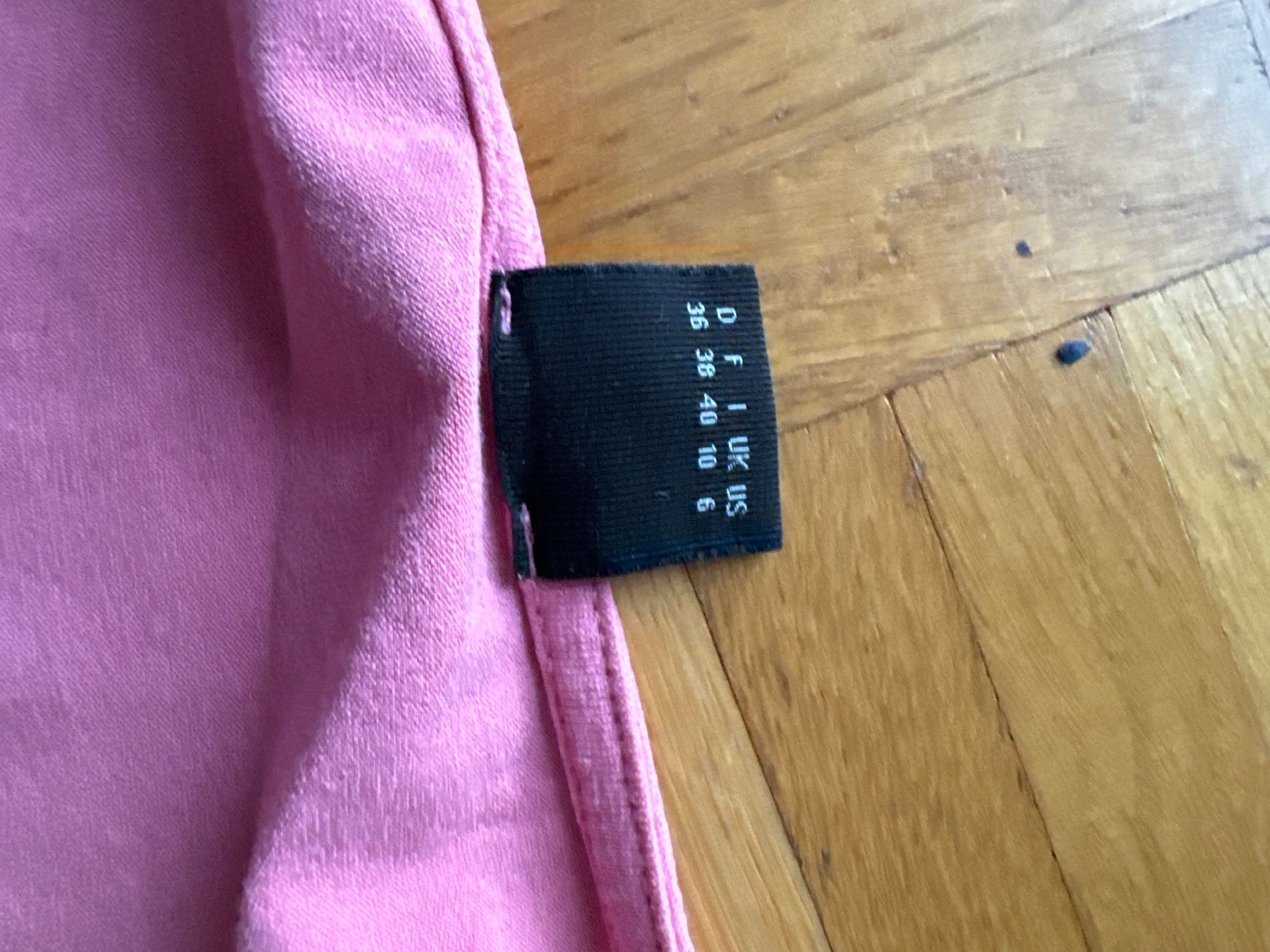 Kleiderpakete: 2 Damen Shirts S, rosa & Floral Print Pull&Bear S.Oliver – Gebraucht aus Winterthur von britsi 4