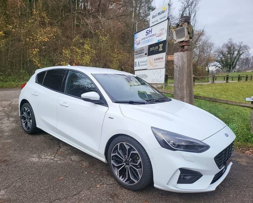 Ford Automobili: Ford Focus 1.0 SCTi ST-Line – Usato da Estavayer-le-Lac venduto da Pwele 1