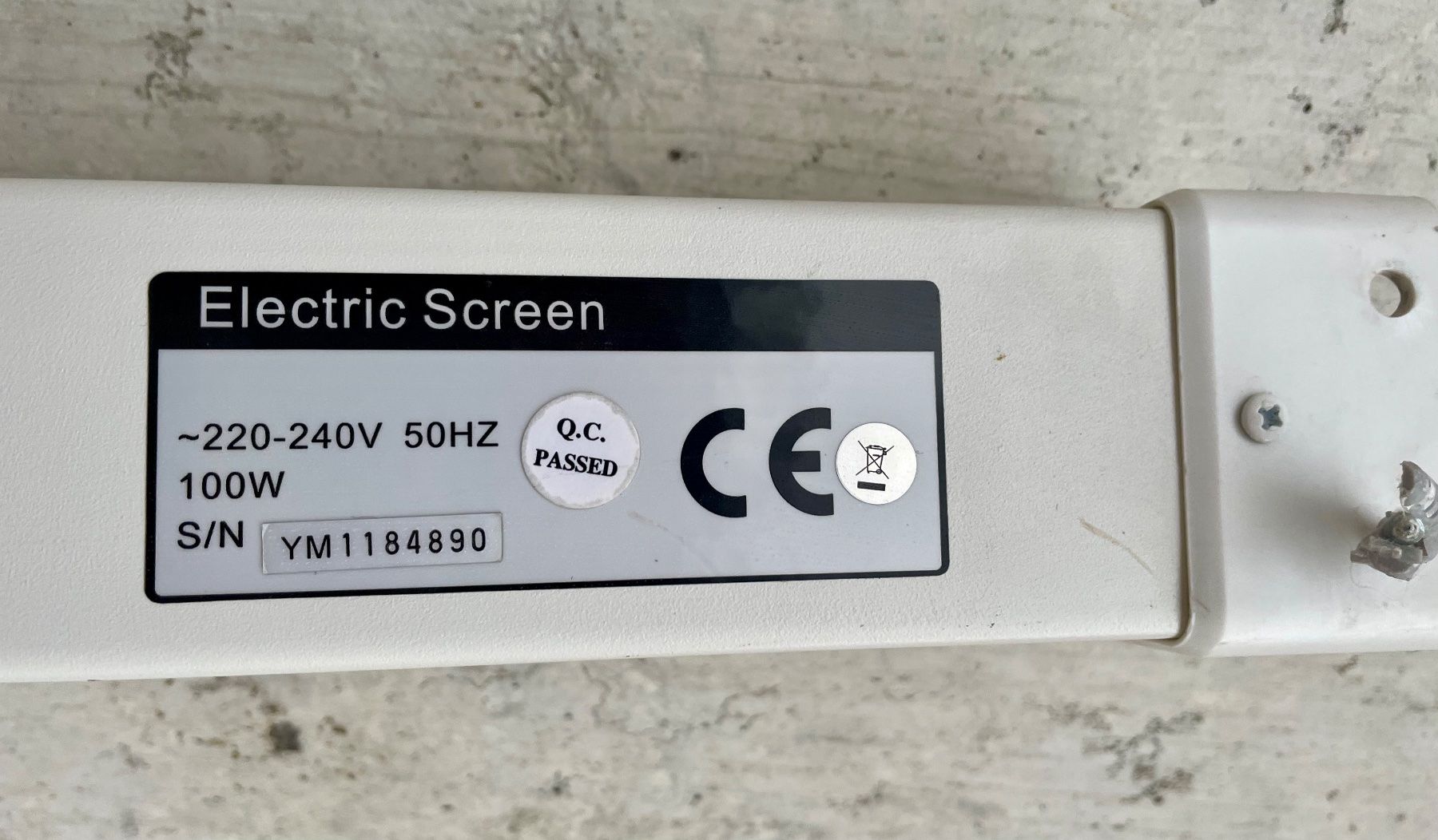 Heimkino: Celexon Electric Screen YM1184890 Leinwand – Gebraucht aus Niederdorf von LeptonAG 1