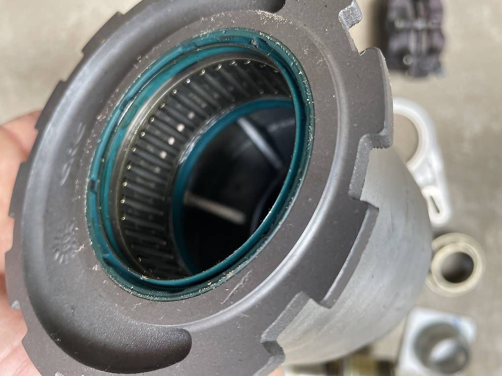 Ciclomotori: MV Agusta Exzenter Achse Bremse Mutter – Usato da Urdorf venduto da motoritz1 1