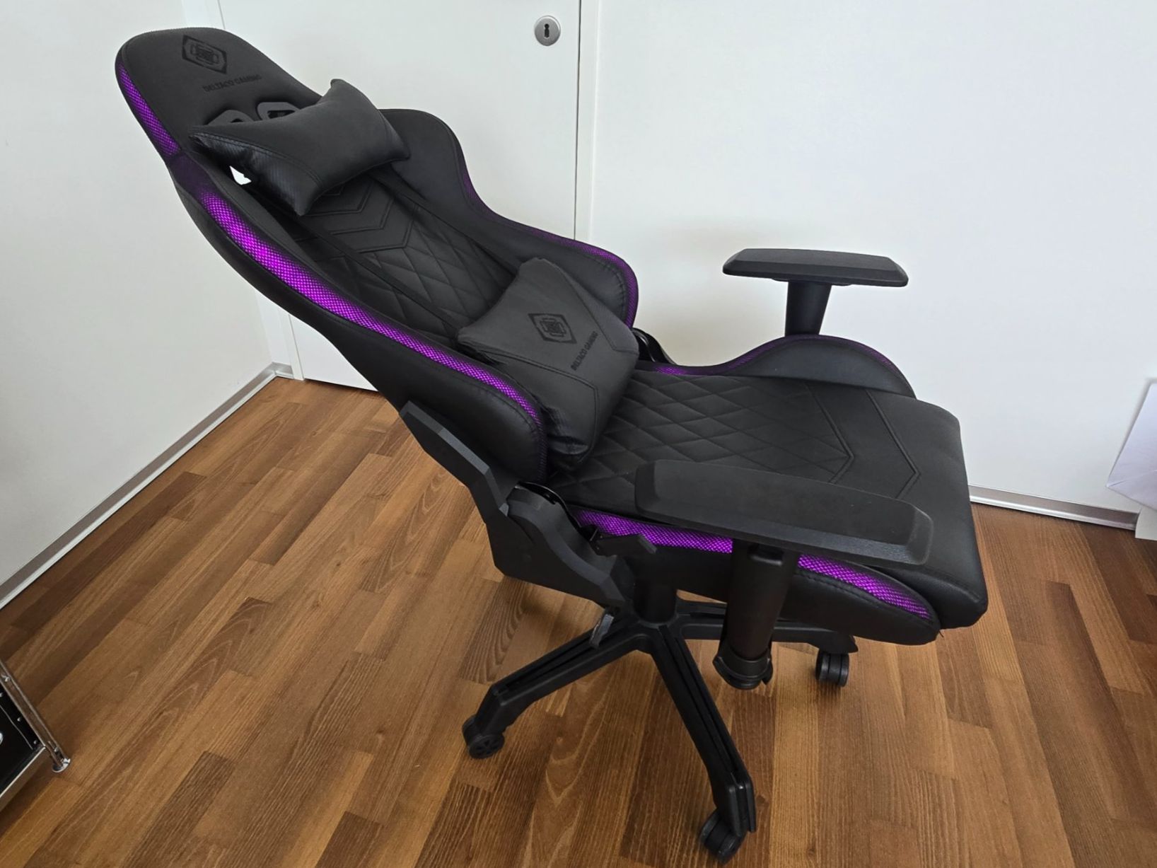 Chaises: Gaming Stuhl – D'occasion à Lachen SZ par Starlet99 2