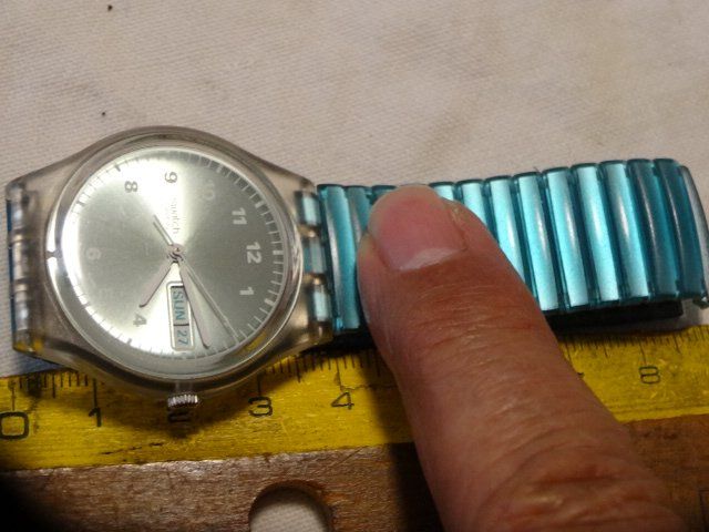 Swatch Montres: S-WATCH HERREN UHR,QUARTZ.SWISS MADE.TAG.DATE.LÄÜFT – D'occasion à zürich par ahmad01 2