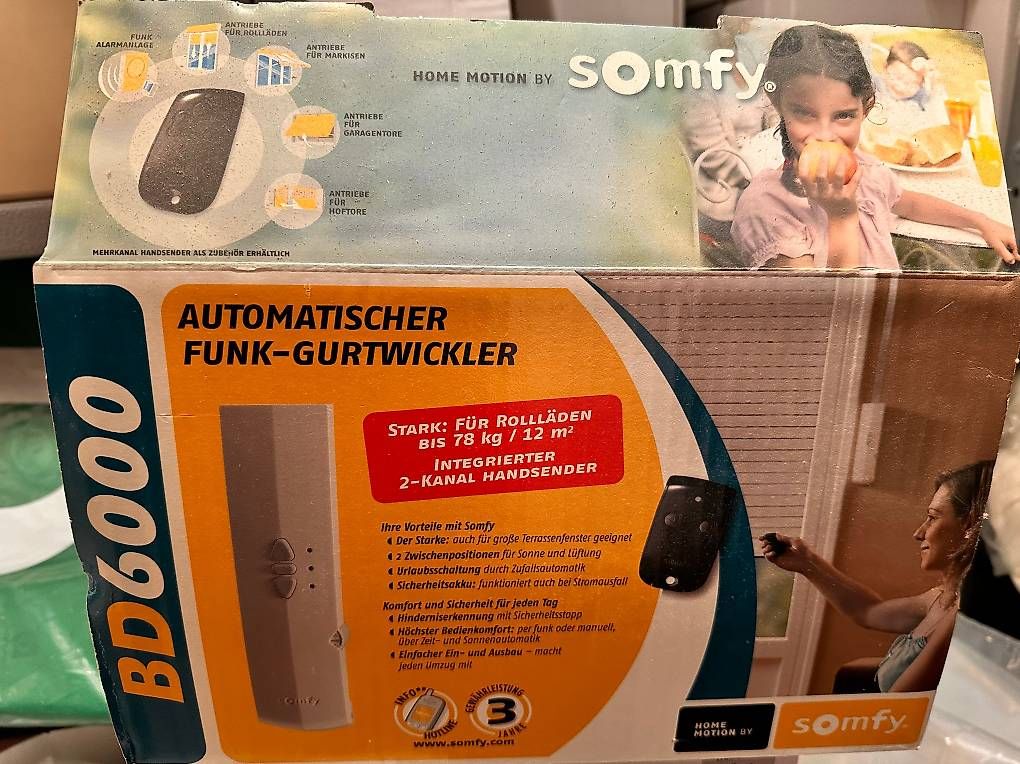 Somfy Tende da sole: Somfy Gurtwickler Elektrisch mit FB.  Unterputz – Usato da Meilen venduto da Amanda 2