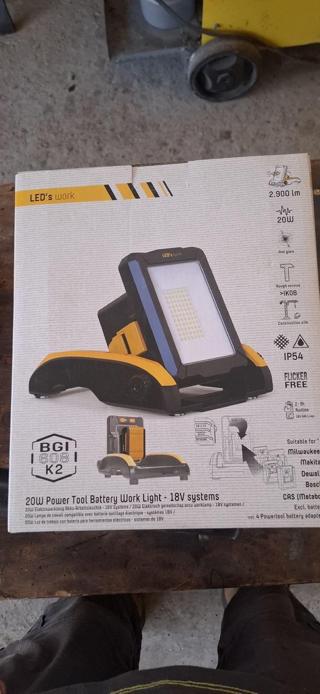 Lampen: Akku Lampe – Neu (gemäss Beschreibung) aus Unterägeri von ite_x2gr