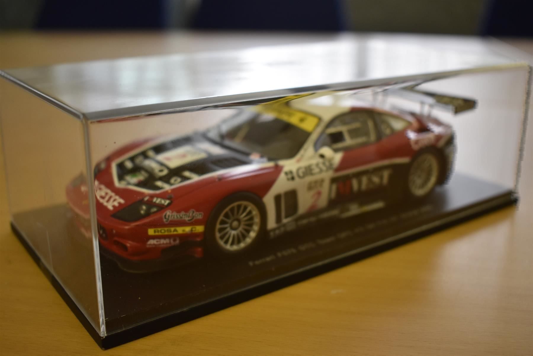 Modellini d'auto: Ferrari 575 GTC 1/24 – Nuovo e nell'imballaggio originale da Stein AR venduto da Krabbe2