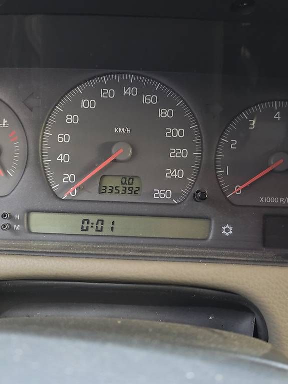 Automobili: Volvo V70 2.5T – Difettoso da Muotathal venduto da Timistin 3
