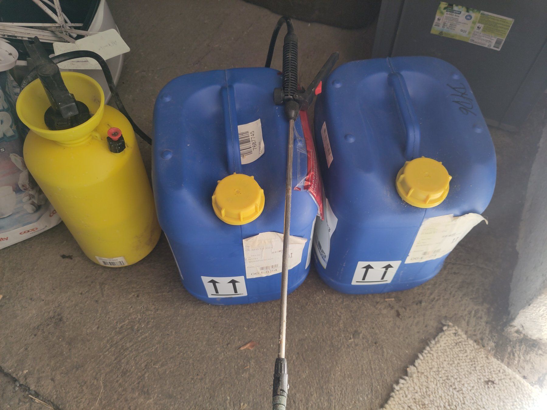 Accessori per altri veicoli: Hypochlorite Divosan Desinfektion 20l + 15l – Usato da Studen SZ venduto da cith 5