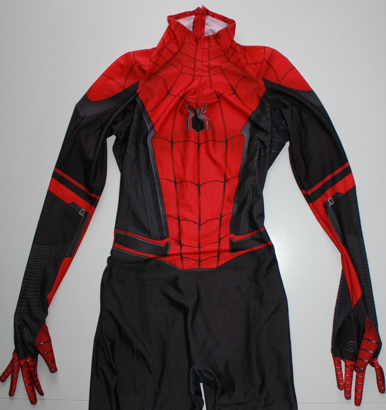 Costumi: Costume Spiderman  taille environ 8 - 10 ans – Usato da Peseux venduto da CoolShoping 3