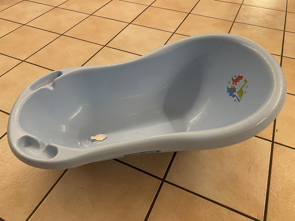 Vasche da bagno: ++ Babywanne ++ Gratis ++ – Usato da Kleindietwil venduto da TRANS_CYCLE