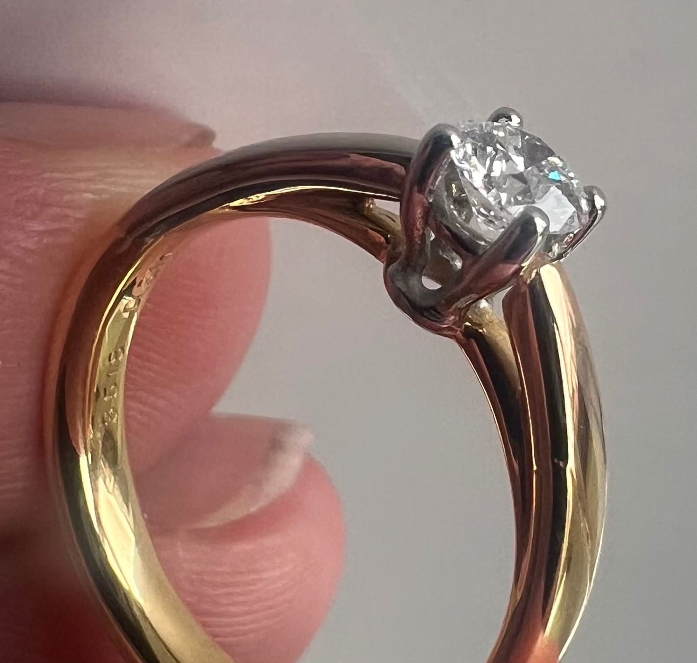 Anelli: Solitär Diamant Ring, multicolor, mit Bri. EVS2 0.310 ct – Nuovo (secondo la descrizione) da Schaffhausen venduto da Simonaa2 1