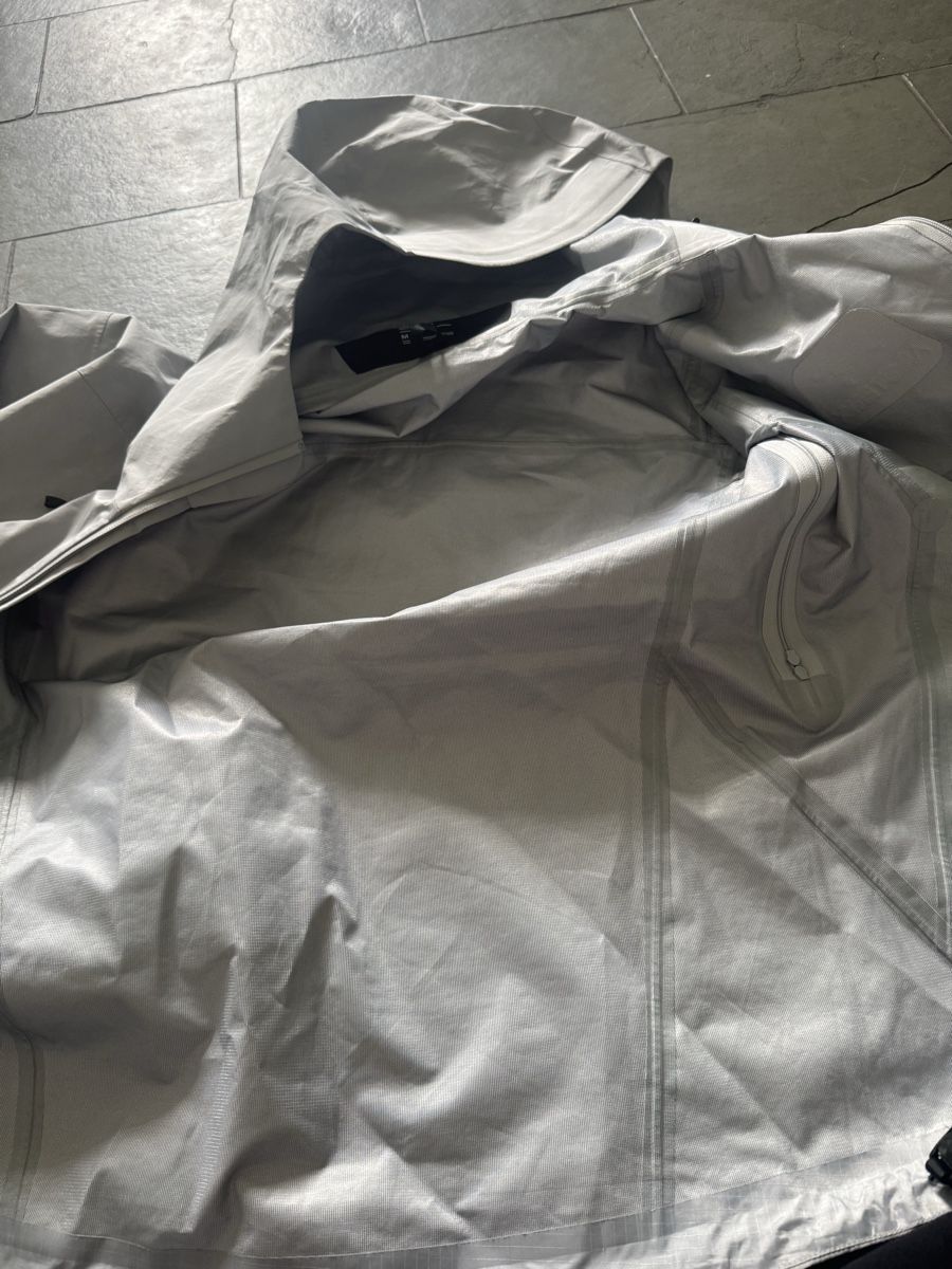 Arcteryx Giacche: Arc'teryx Beta LT Jacket M/M Gore-Tex – Nuovo (secondo la descrizione) da Kaltbrunn venduto da nku_d7xr 5