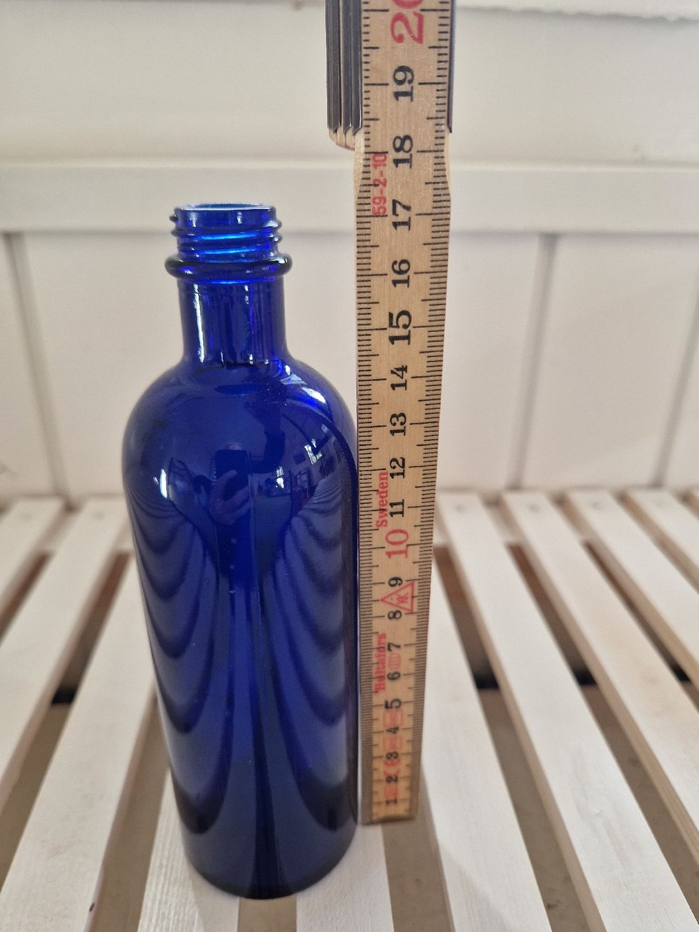 Vasi & Recipienti: Blaue Glasvase, ca 20 cm hoch – Usato da Weggis venduto da Oswadan 1