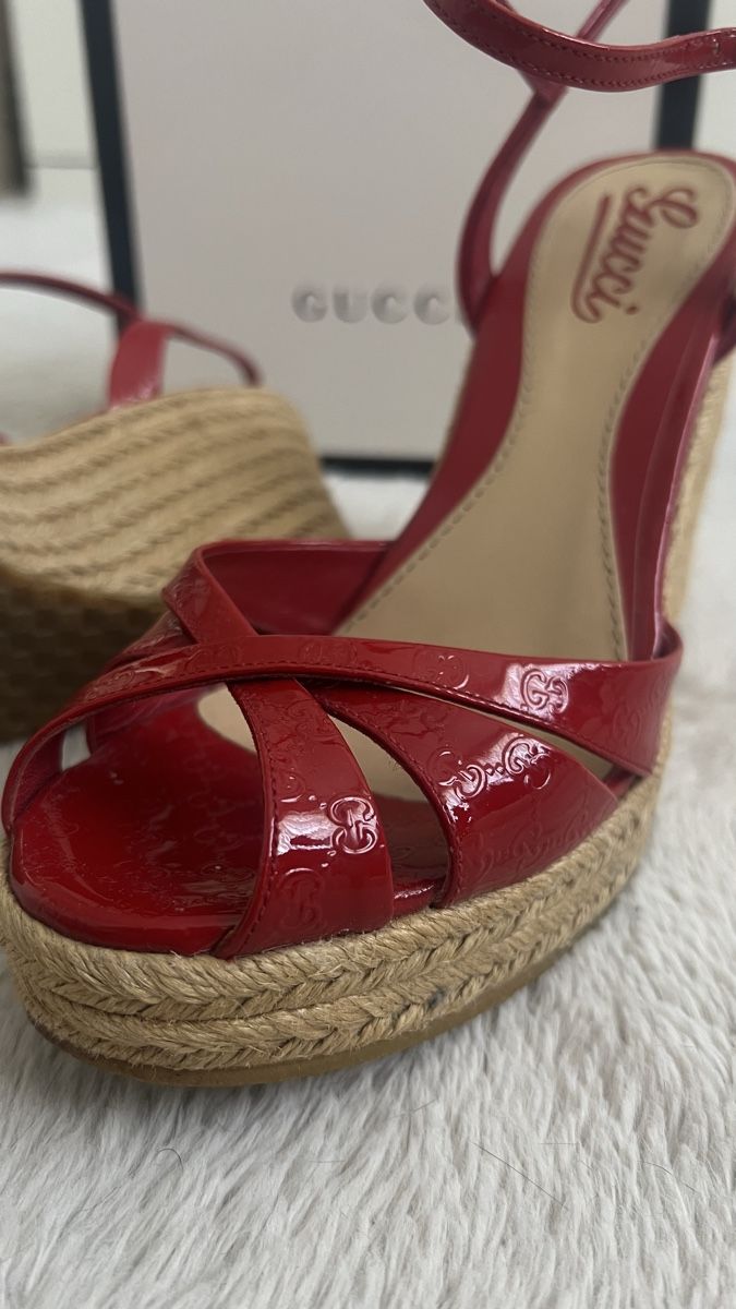 Gucci Scarpe da donna: Gucci Schuhe – Usato da Regensdorf venduto da Secondhand666