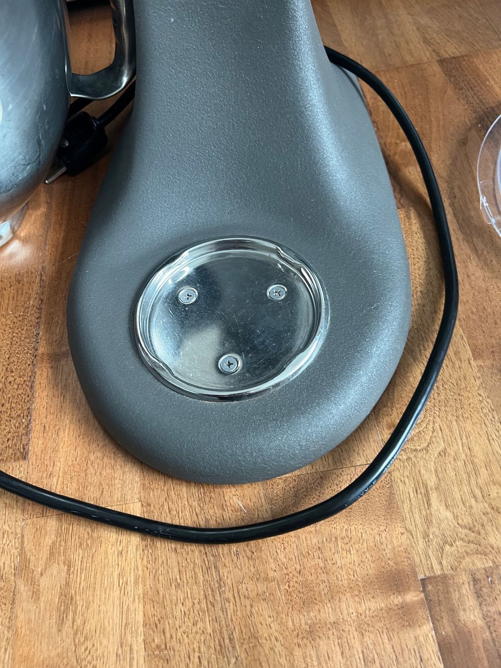 Kitchenaid Küchengeräte: KitchenAid Artisan Küchenmaschine Grau Matt – Gebraucht aus Jona von Sariksa 7