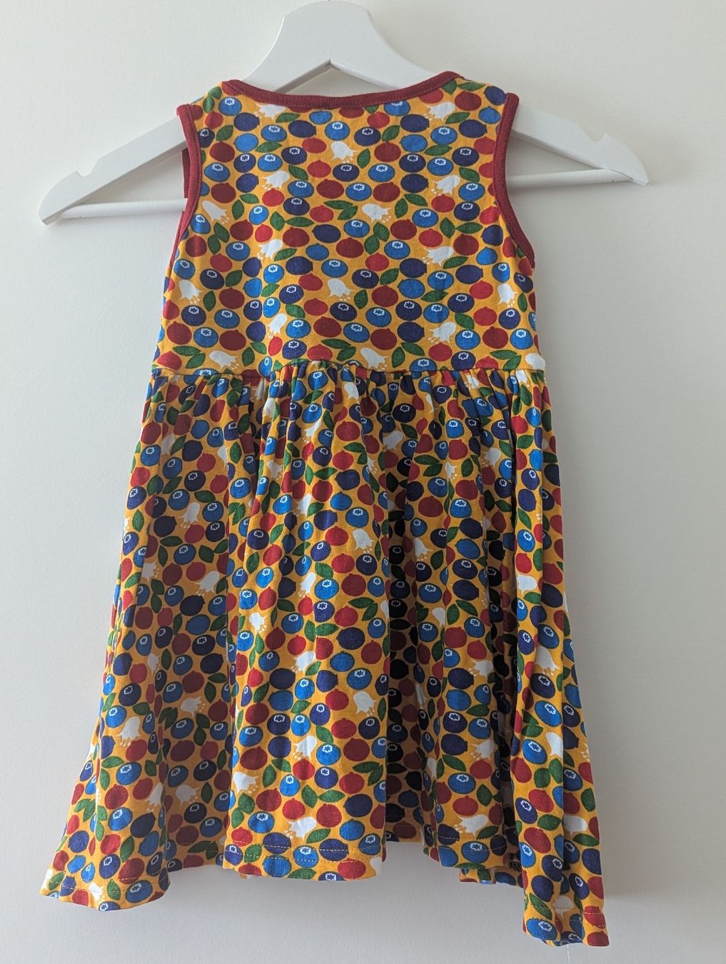 Vestiti & Gonne: Kleid, Duns, 104 cm – Usato da Zofingen venduto da Droni_A 1