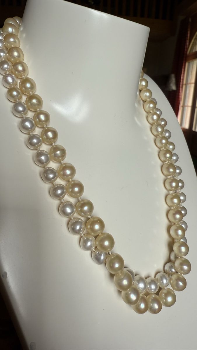 Dior Catenine: Collier de perles Dior  vintage, double rangée, élégant rare – Usato da Nyon venduto da stylevintage79 1