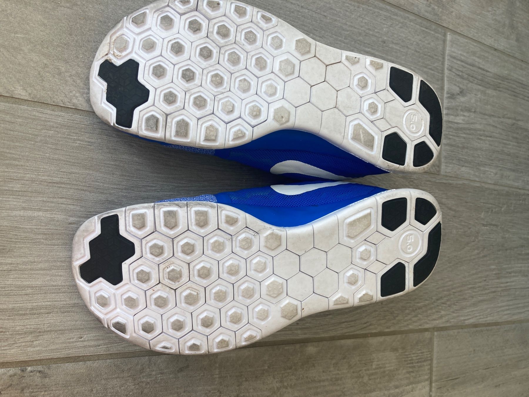 Nike Scarpe per ragazzi: Nike kids free 5.0 Grösse 35.5 – Usato da Buchrain venduto da Gotthardli 2