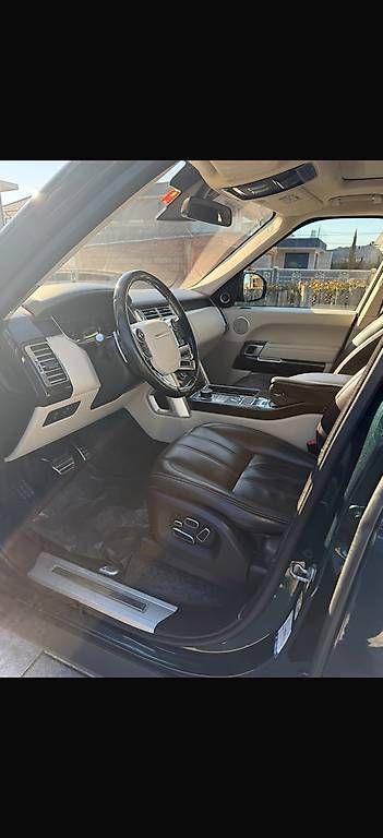 Autos: Range Rover Vogue – Gebraucht aus Bulle von Preteni 4