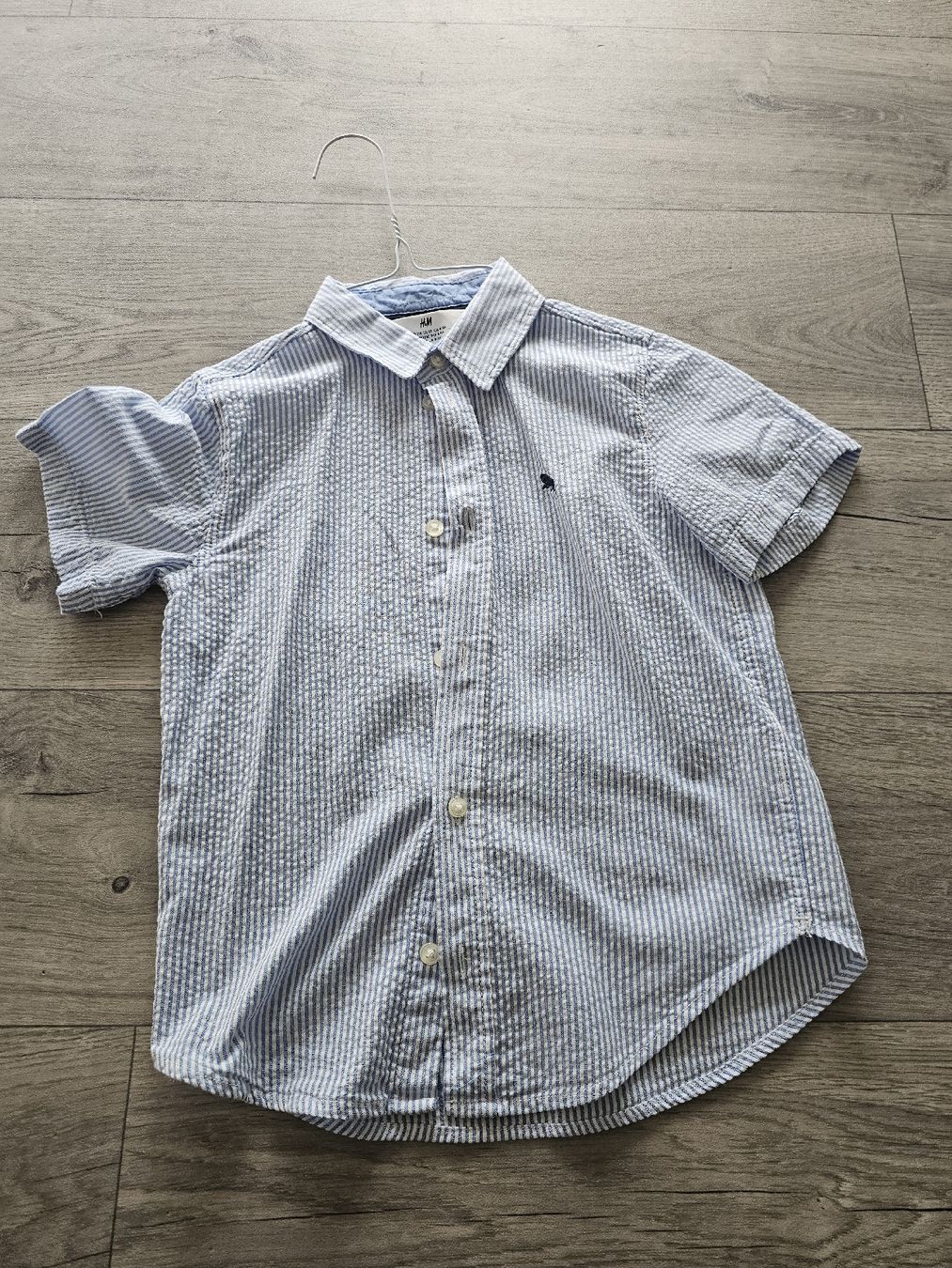 H&M Hemden, T-Shirts & Polos: hemd gr 110 – Neu und originalverpackt aus Münchenbuchsee von Kappa8