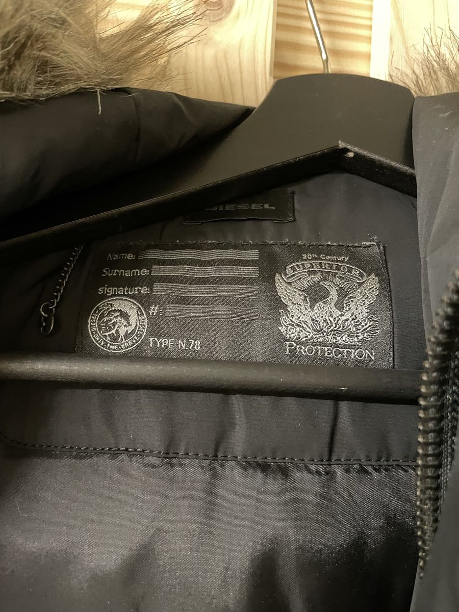 Diesel Giacche: Diesel Winter Jacke mit Kapuze – Usato da Zürich venduto da Kawasaki_7 4