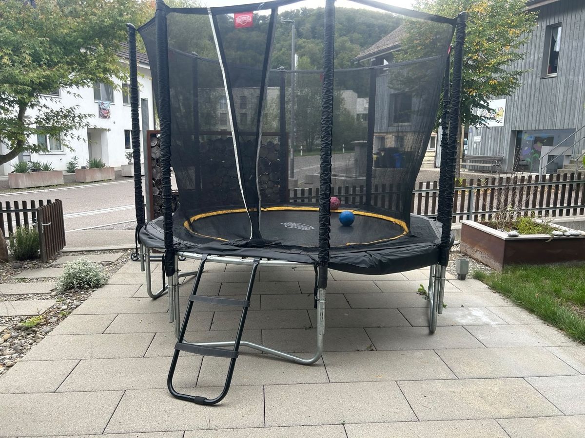 Trampolini: Trampolin Berg – Usato da Winterthur venduto da Debatte 1