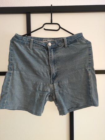 Bershka Denim Shorts (Stretch) Grösse 38