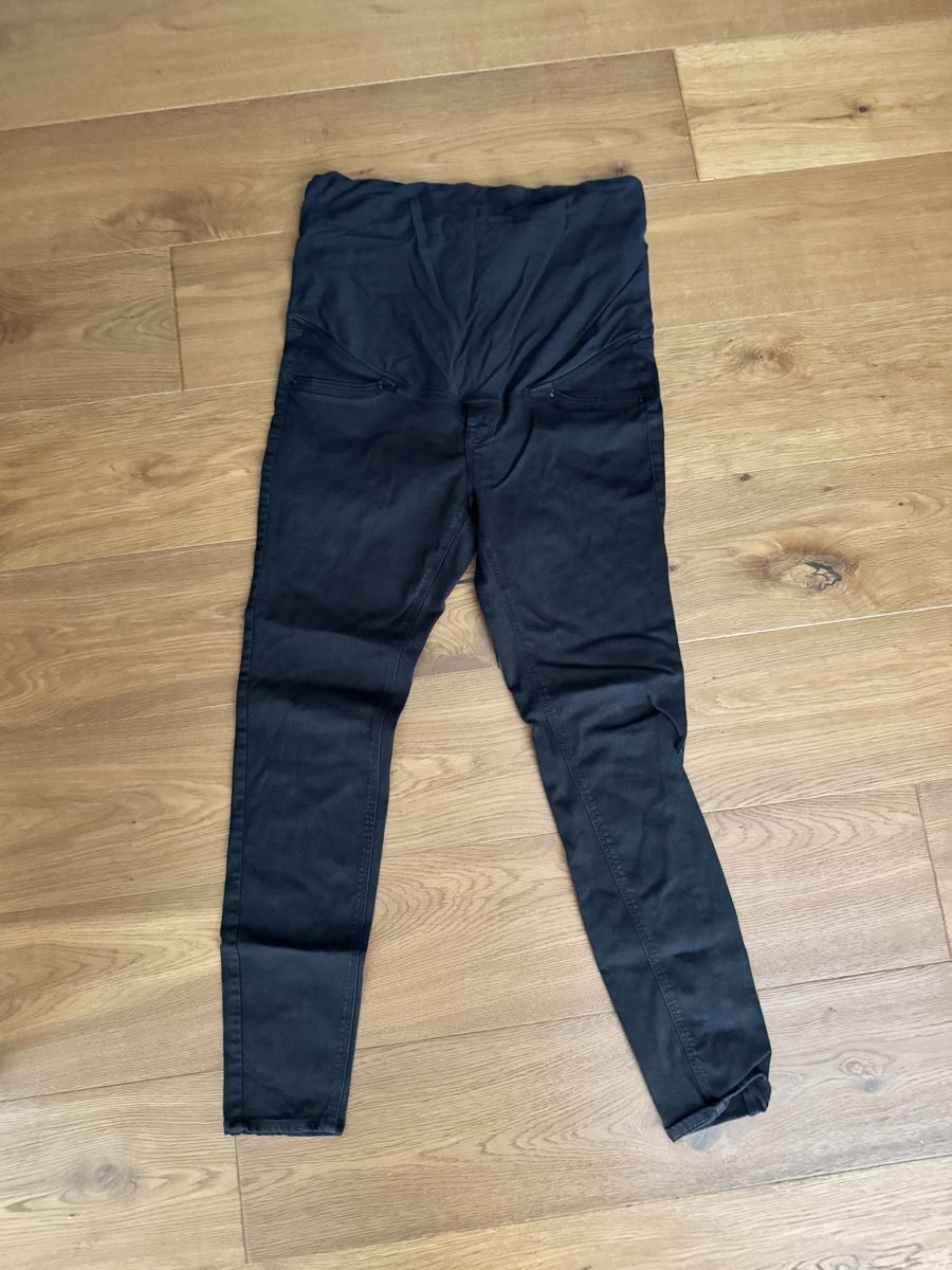 H&M Jeans: Umstandsjeans Gr. L – Usato da Waltenschwil venduto da tschutschgi