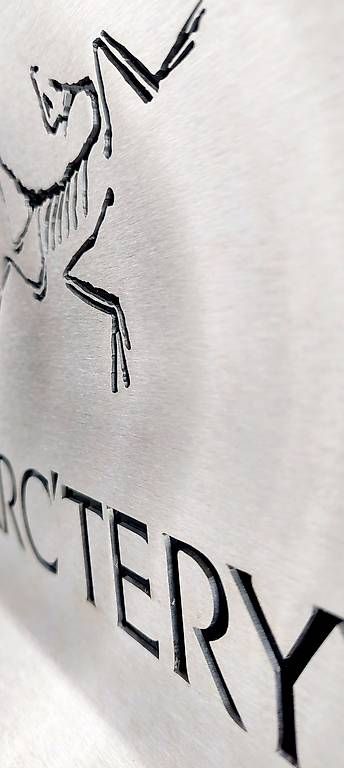 Arcteryx Schilder: Arcteryx Werbeschild beidseitig – Gebraucht aus Gwatt (Thun) von ARC_TERYX 3