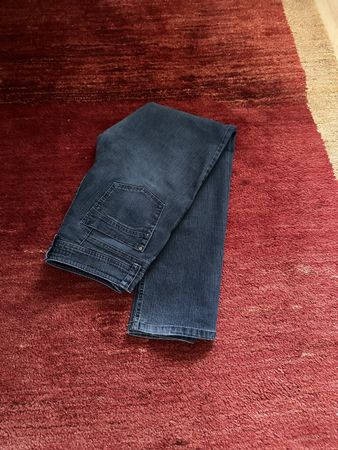 Dunkelblaue Jeans, Gr. 38 guter Zustand 👖
