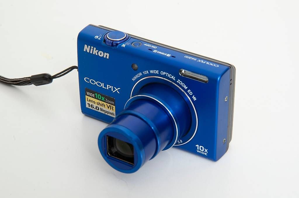 Nikon Kamera: Nikon Coolpix S6200 – Gebraucht aus Lausanne von Phlox02 2