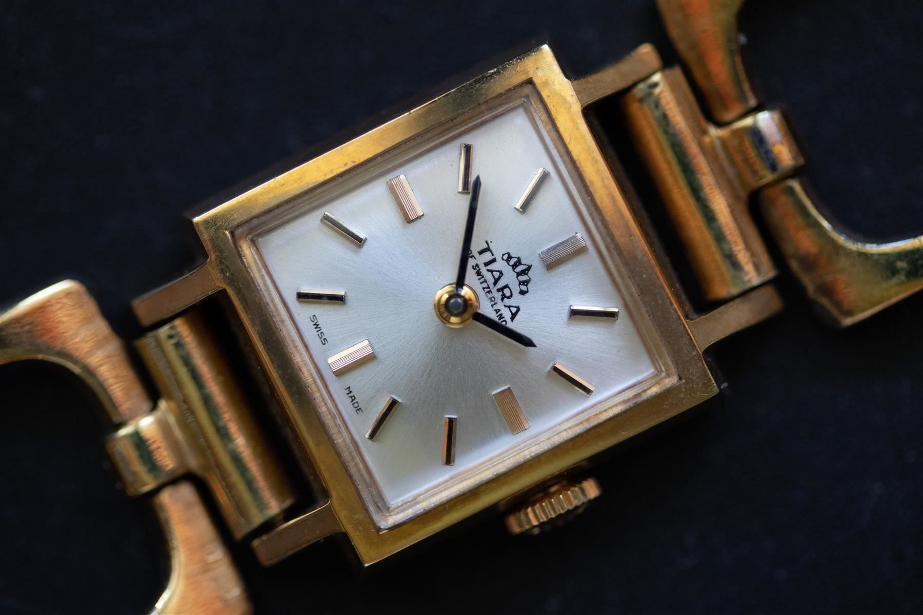 Swiss Orologi: NOS - Edle Tara Damenuhr - 1B – Nuovo (secondo la descrizione) da Zürich venduto da papsas 1