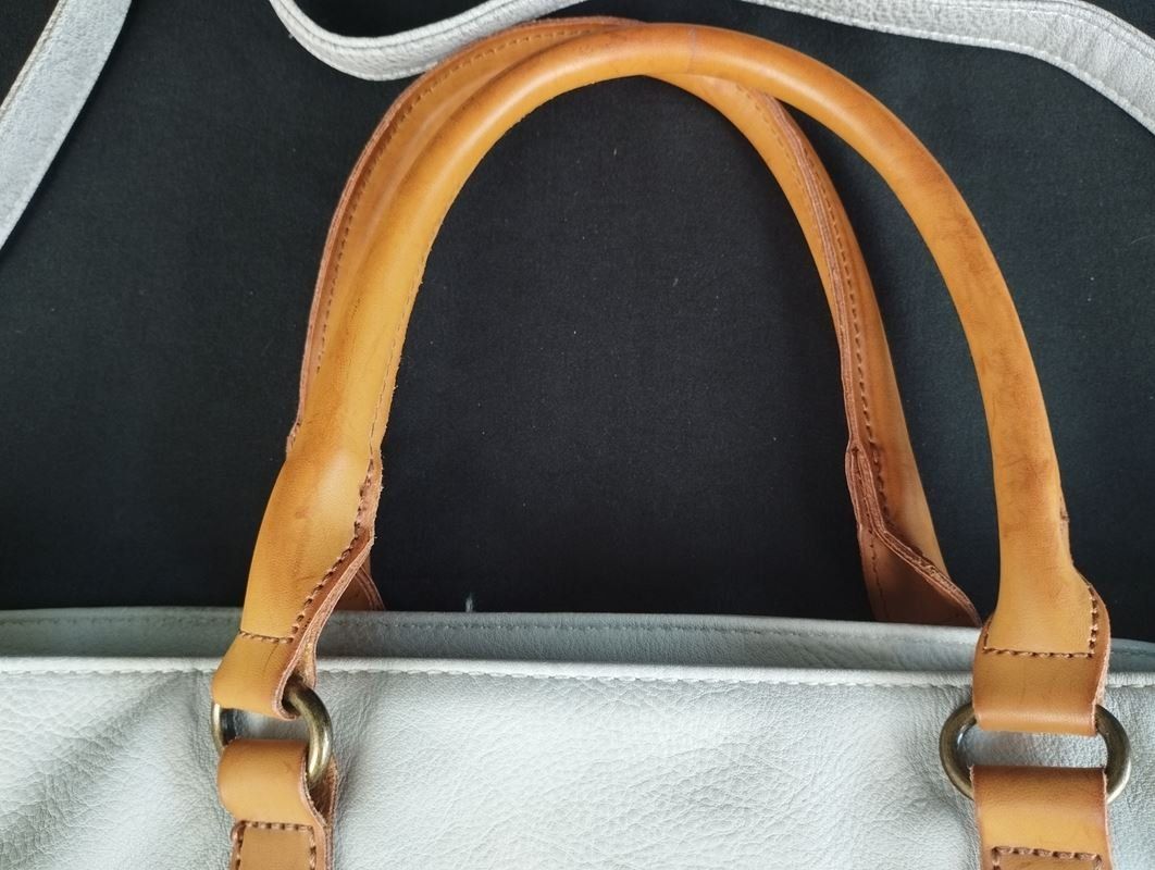 Borse da donna: Shopper-Tasche grau – Usato da Schübelbach venduto da Restwert_Schubelbach 5