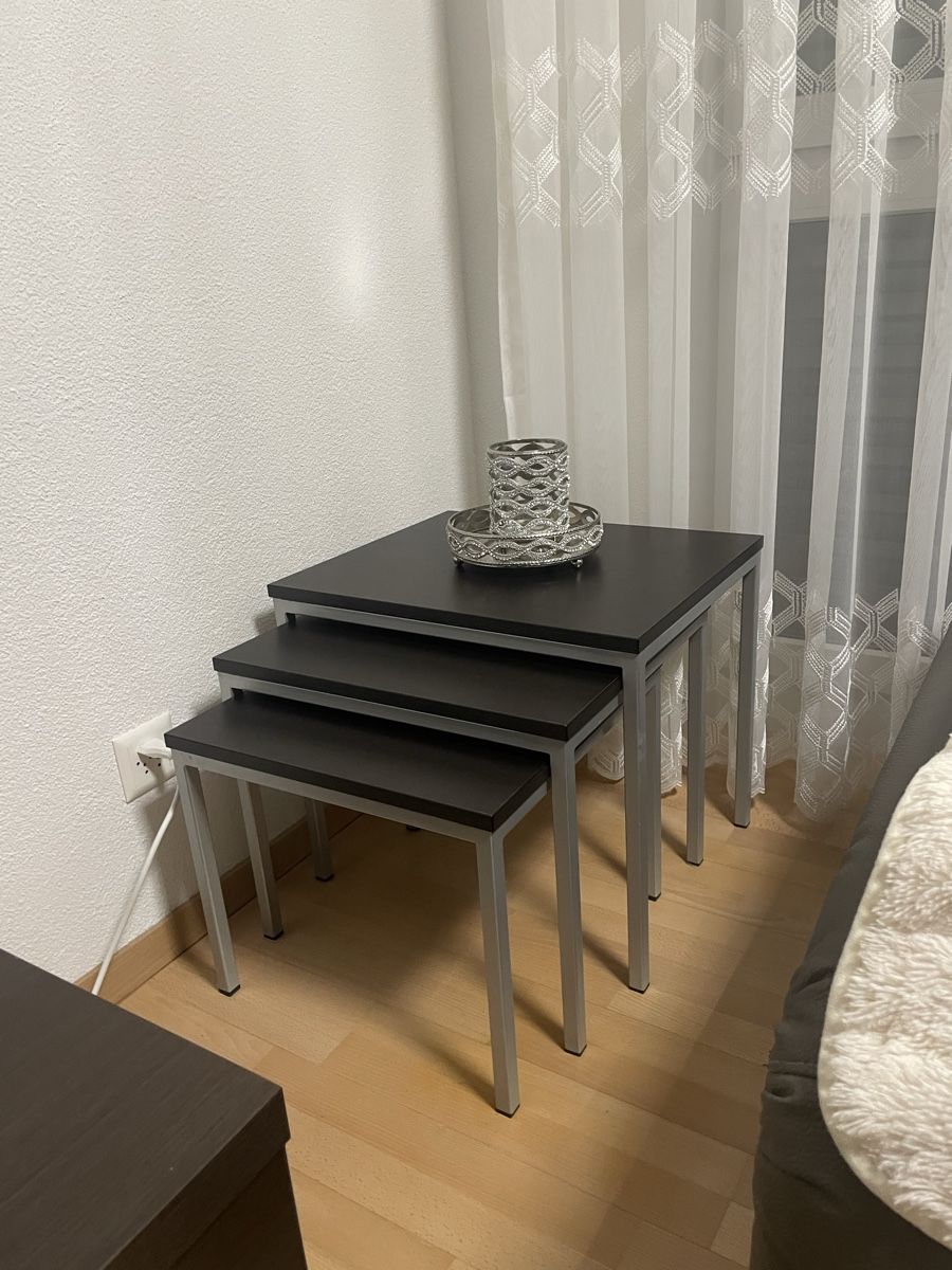 Set de table et chaises: Beistelltische – D'occasion à Bülach par mel_c6vh