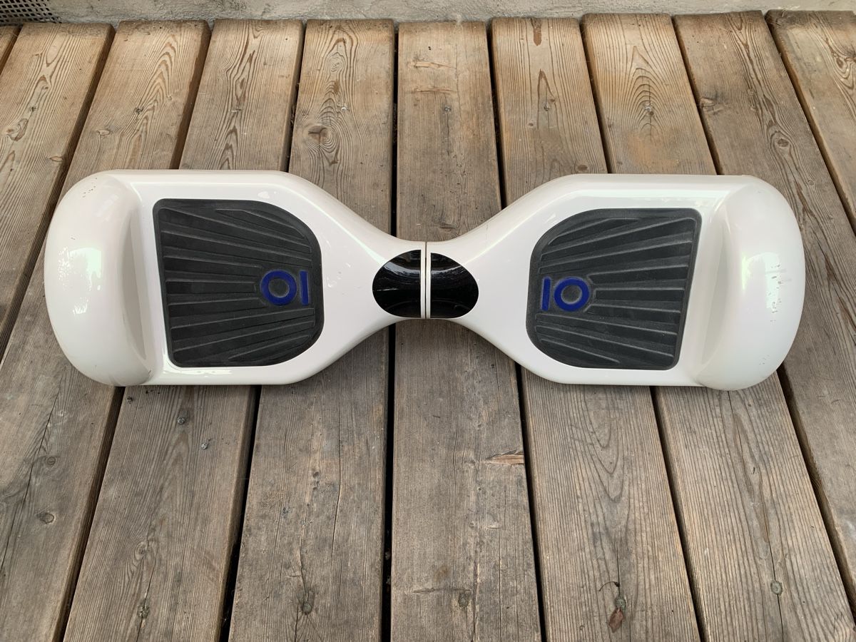 Hoverboard: IO Hawk Hoverboard – Usato da flawil venduto da KauzigerBergeremit