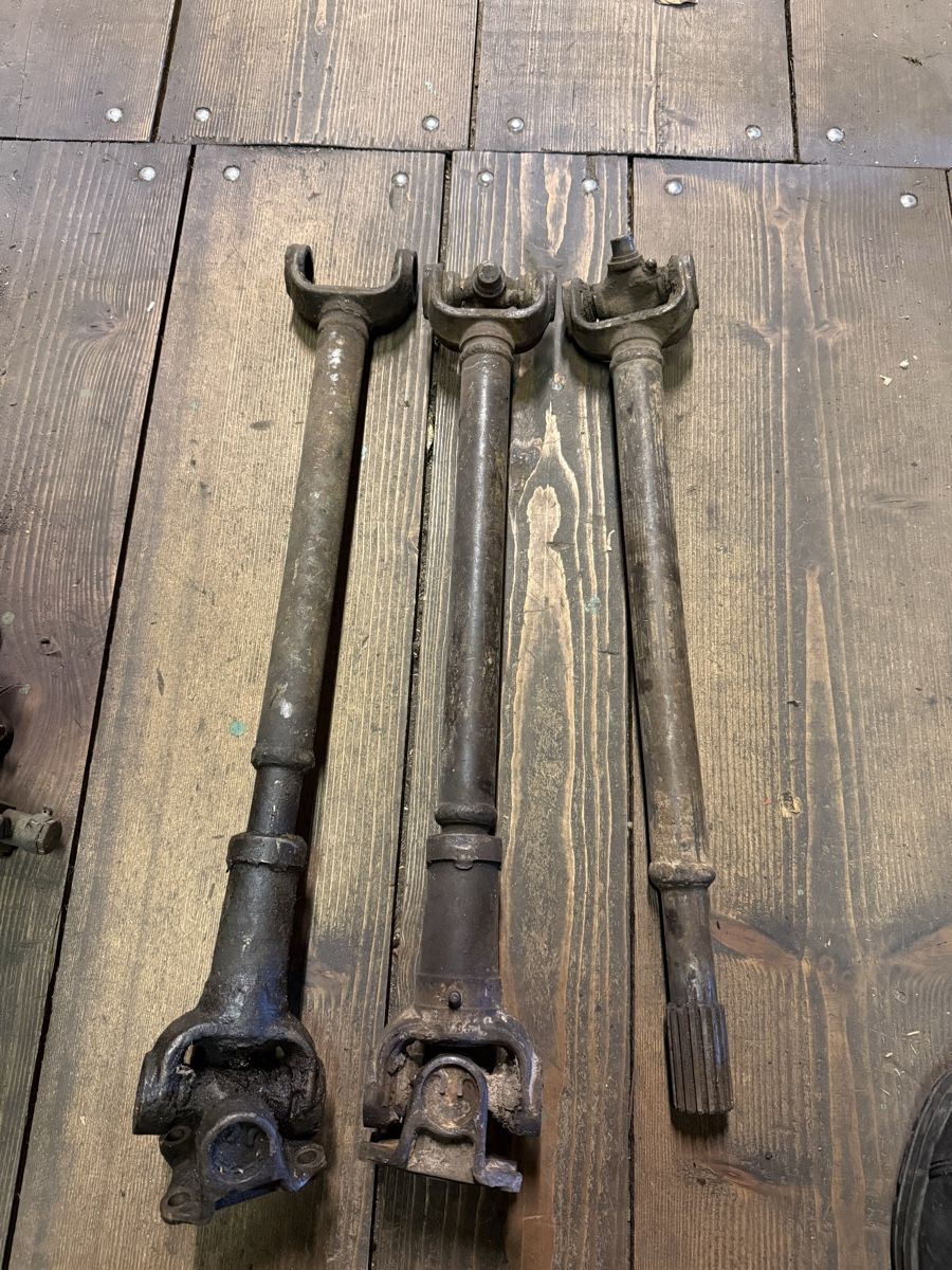 Tutti pezzi di ricambio auto: Jeep Willys Mb  – Usato da Bennwil venduto da Ford5600t