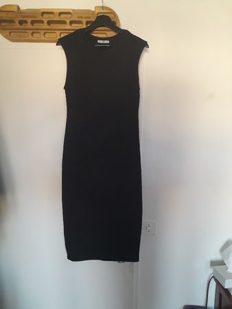 robe noire zara taille L