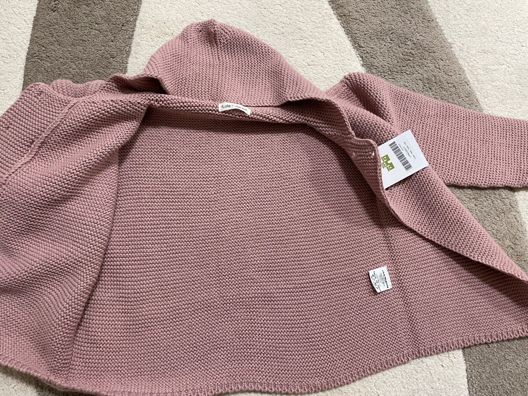 Pullover & Sweatshirts: CARDIGAN – Neu und originalverpackt aus Zürich von Mina_09 2
