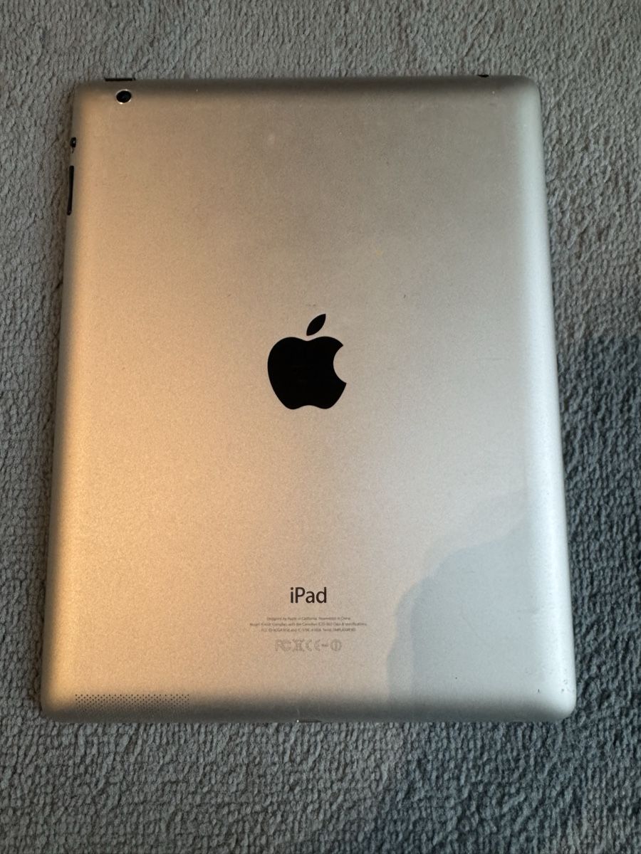 Apple Tablet PC: iPad 4 Generation – Defekt aus Adliswil von Busys 1