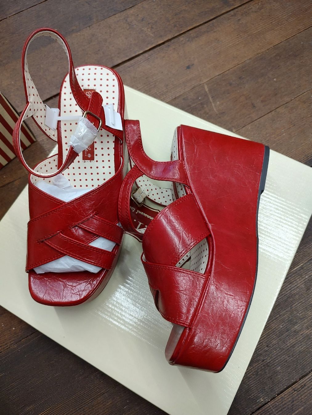 Scarpe da donna: B.A.I.T. Schuhe Vintage – Nuovo (secondo la descrizione) da Wiler (Lötschen) venduto da mic_77ld 1