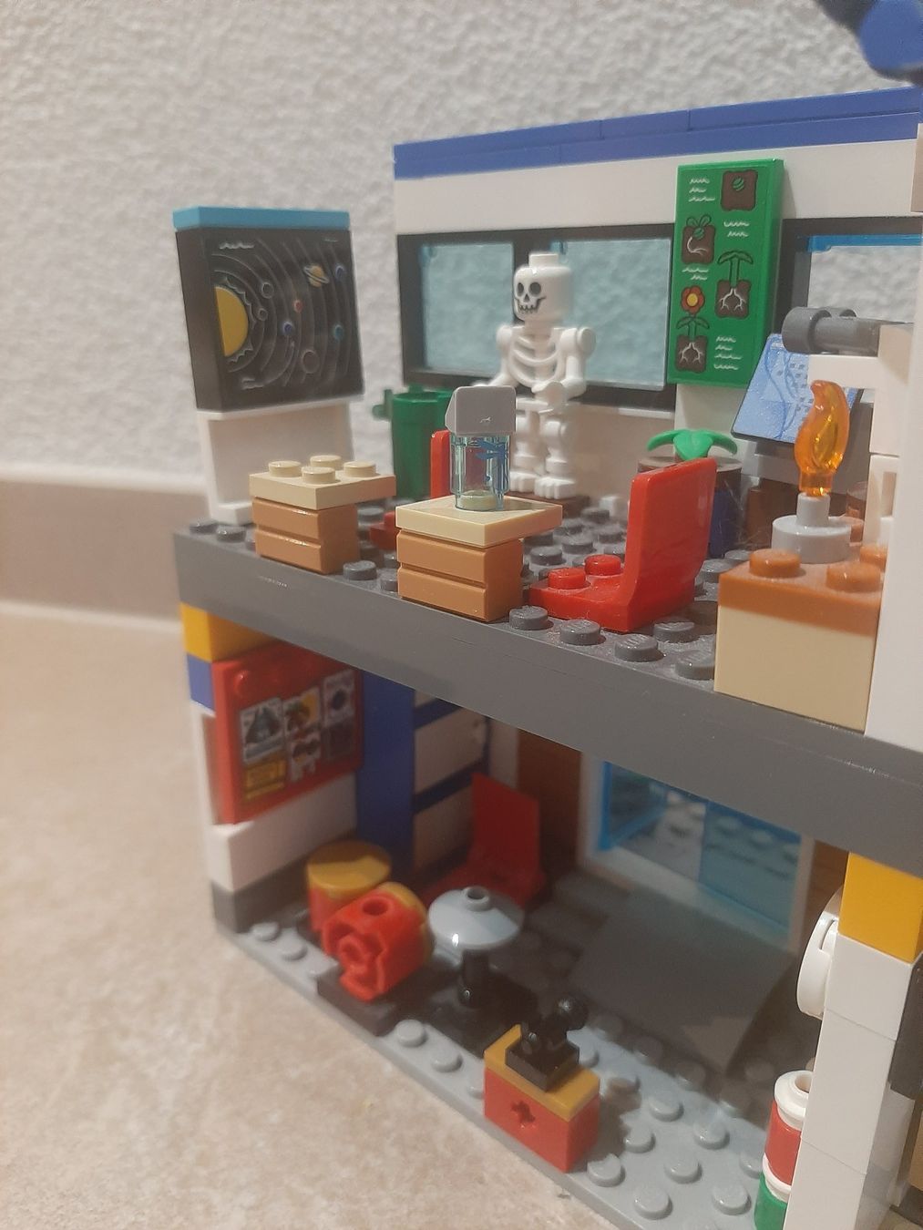 Lego Spielzeuge: Lego City 60329 Schule mit Schulbus – Gebraucht aus Laufen von Julie231004 5