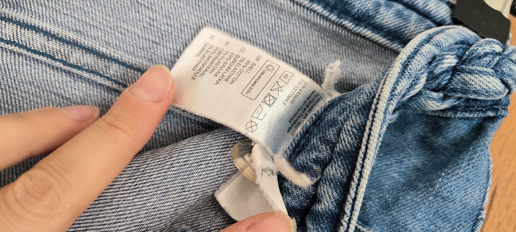 H&M Jeans: Kurze Jeanshose – D'occasion à Bern par mar_xn6k 5