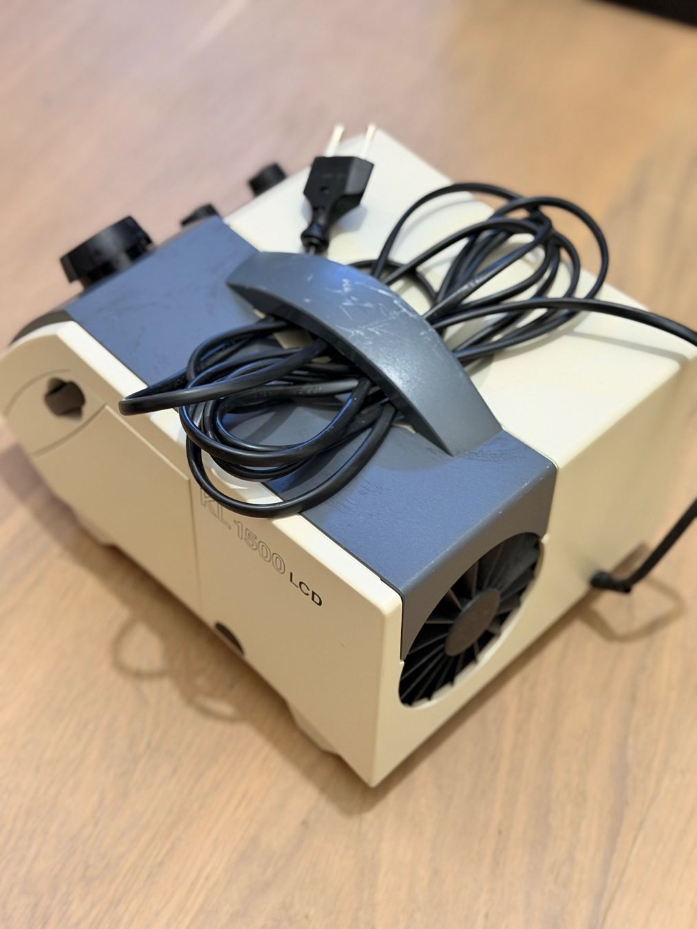 Microscopi: Schott KL 1500 LCD Kaltlichtquelle – Usato da Alpnach Dorf venduto da MiKoMarkt 1