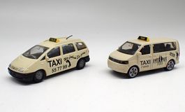 Siku 1360 + 1046 - 2x VW T5 / Sharan Taxis