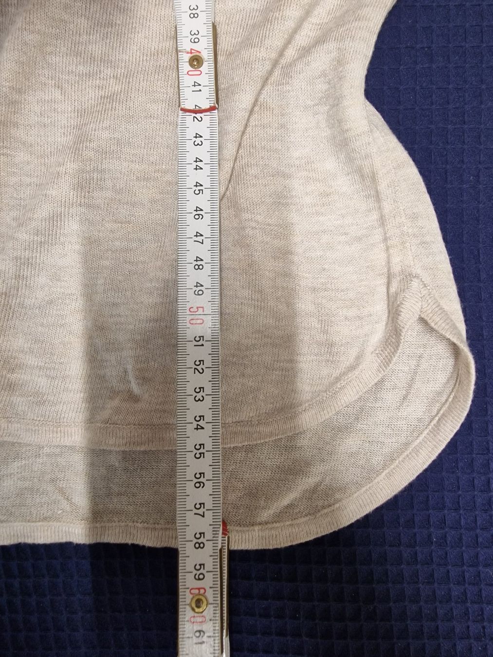 H&M Maglioni & Felpe: Damen Pullover H&M Basic beige guter Zustand – Usato da Meierskappel venduto da HeartWear 3