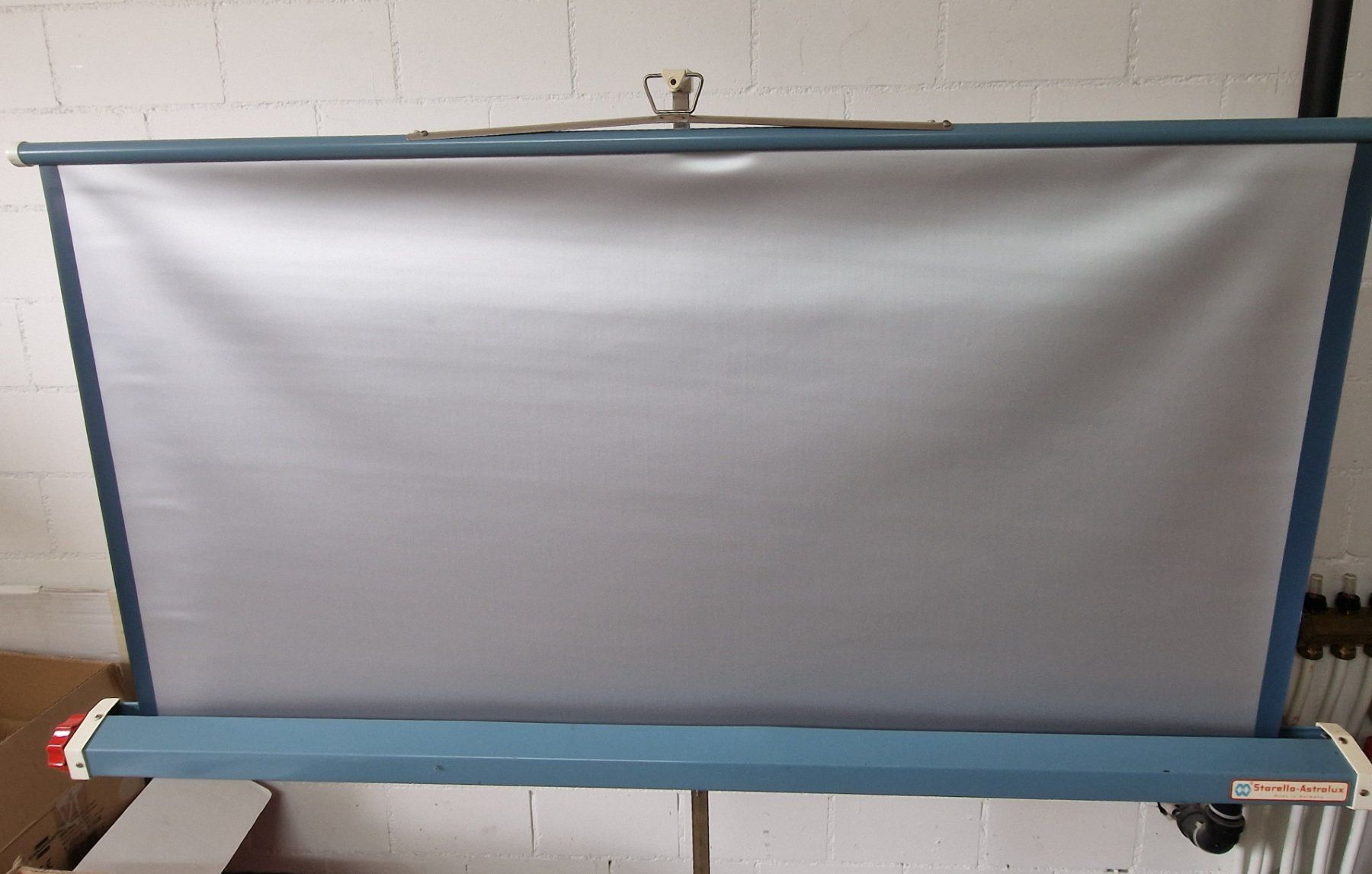 Altri Accessori: Leinwand beamer 130x120cm – Usato da Uerkheim venduto da Justi.y 1